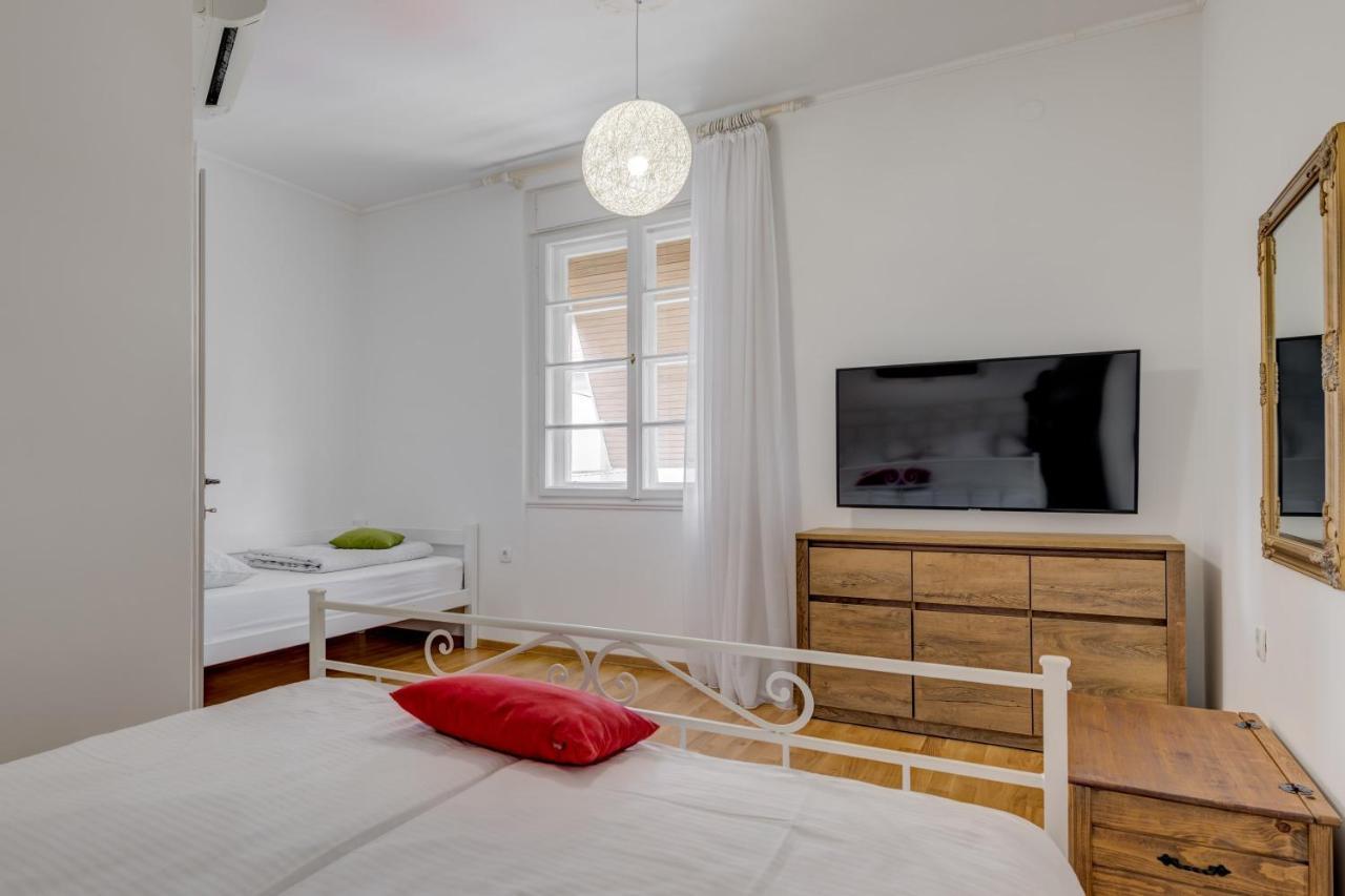 Apartment Dinka With Terrace Split Eksteriør bilde