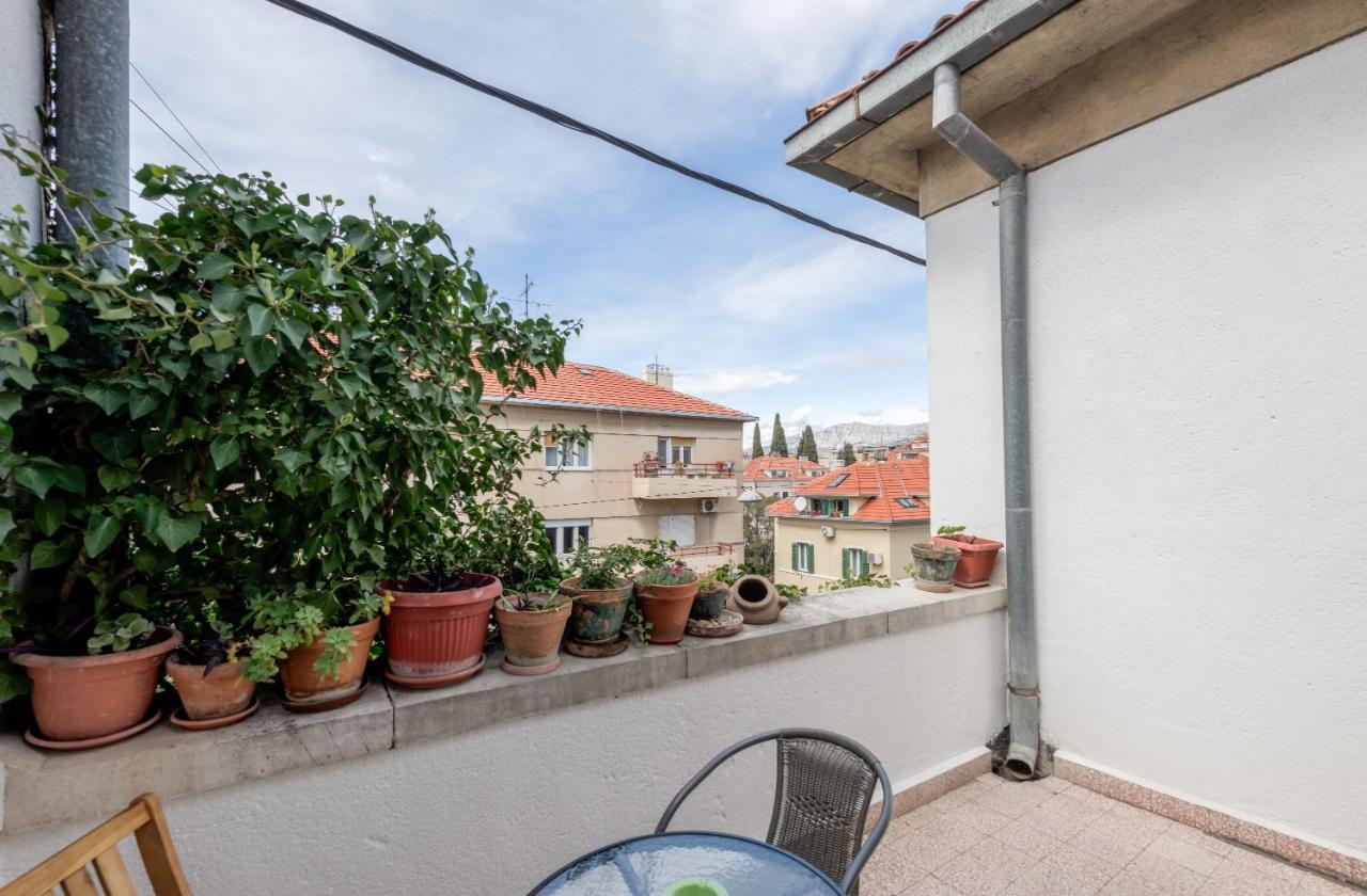 Apartment Dinka With Terrace Split Eksteriør bilde