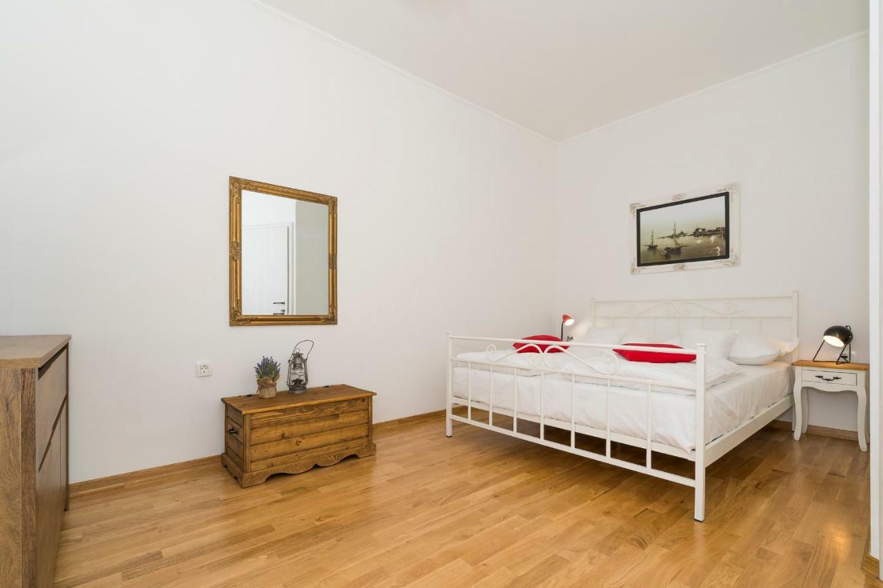 Apartment Dinka With Terrace Split Eksteriør bilde